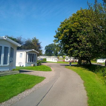 Campsie Glen Holiday Park Fintry Bagian luar foto