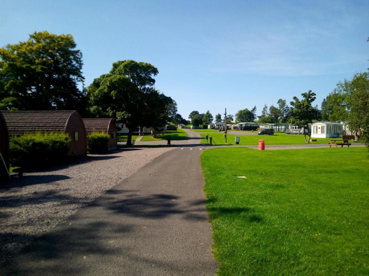 Campsie Glen Holiday Park Fintry Bagian luar foto