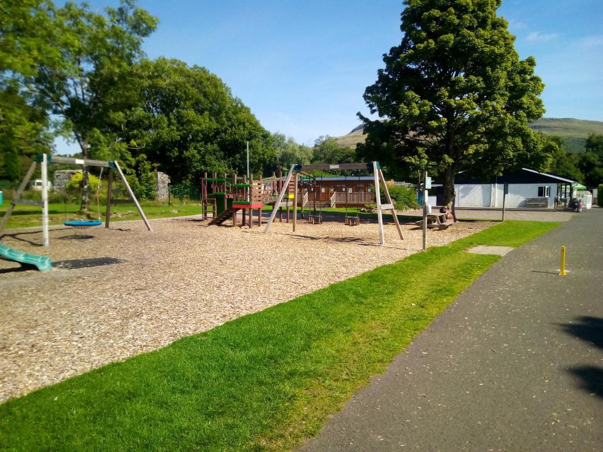 Campsie Glen Holiday Park Fintry Bagian luar foto