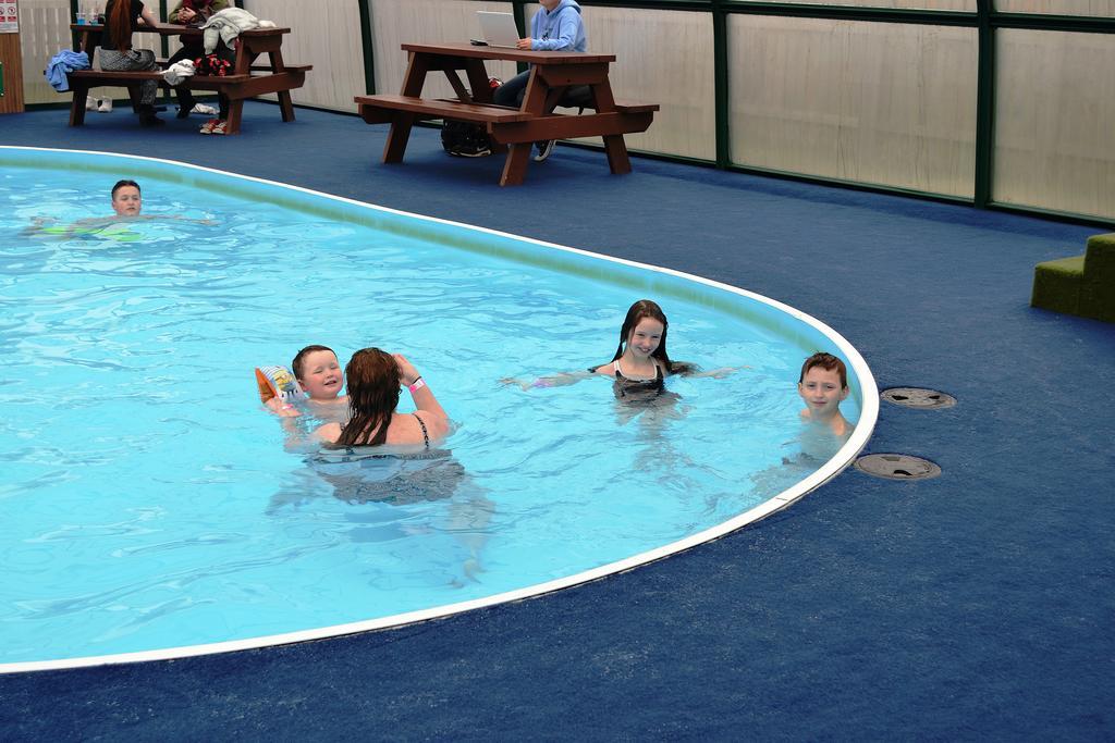 Campsie Glen Holiday Park Fintry Bagian luar foto